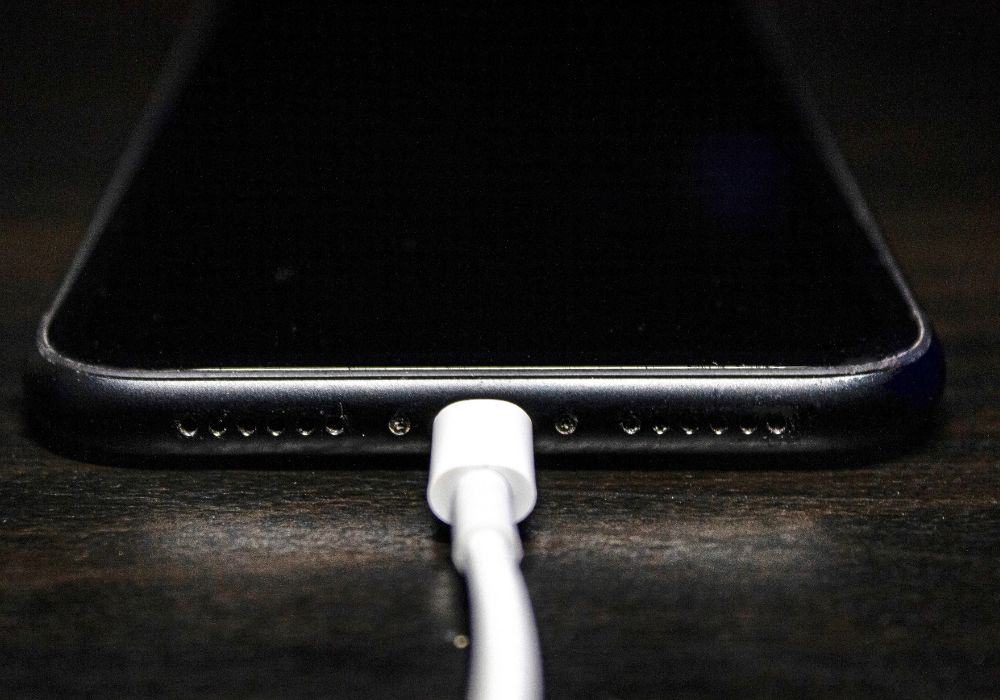 How to Optimize Battery Charging and Phone Life