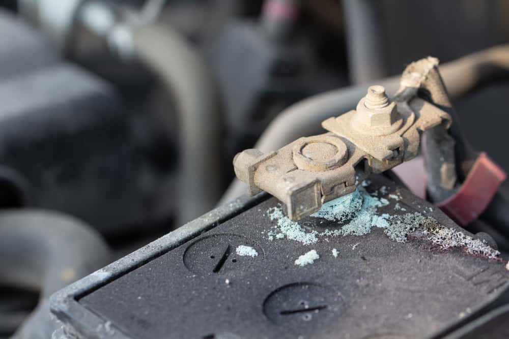 can corroded battery terminals cause a car not to start