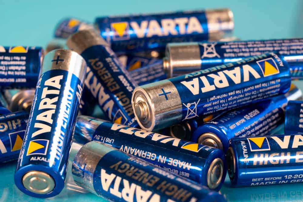 Dry Battery vs Wet Battery