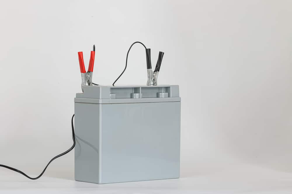 How Long will a Deep Cycle Battery hold a Charge?