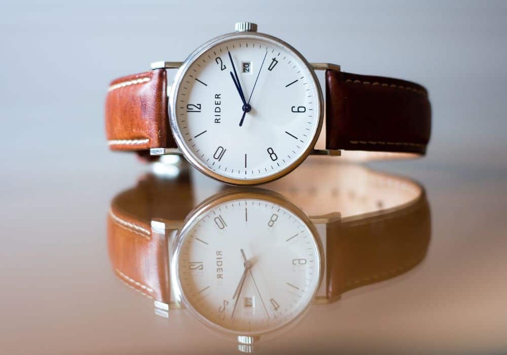 How long should a battery last in other watch types