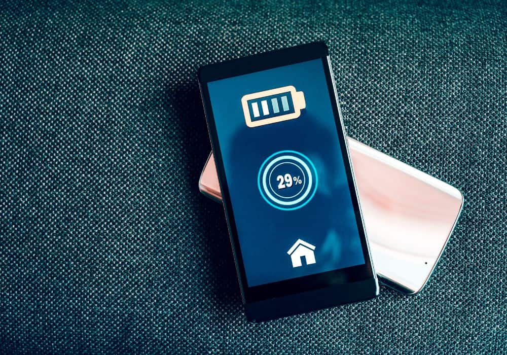 The easiest way to transfer power from one phone to another