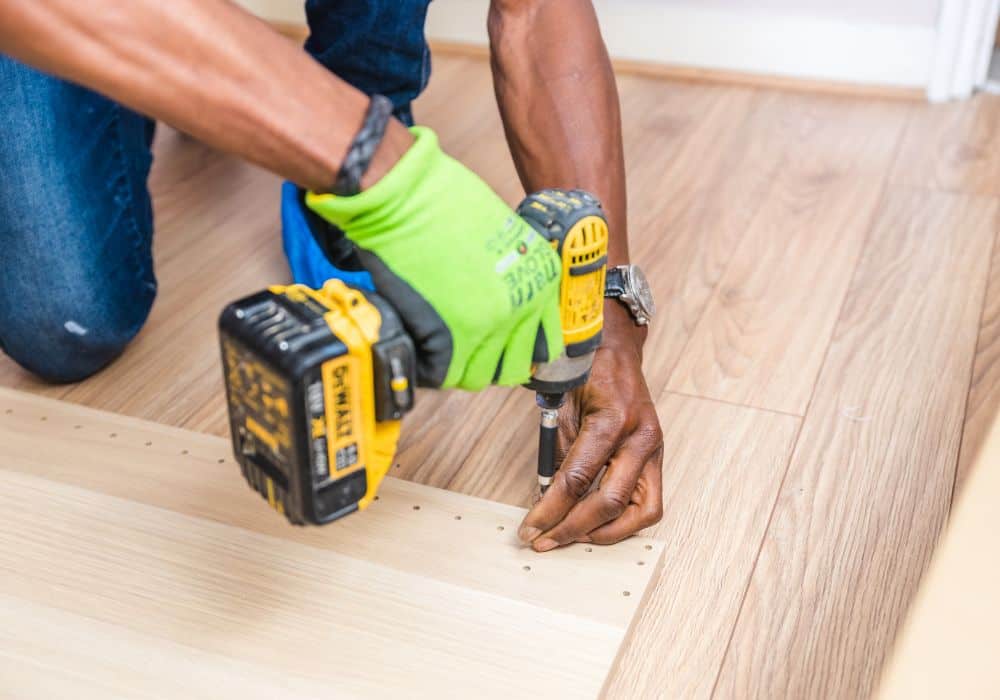 What makes DeWalt batteries popular
