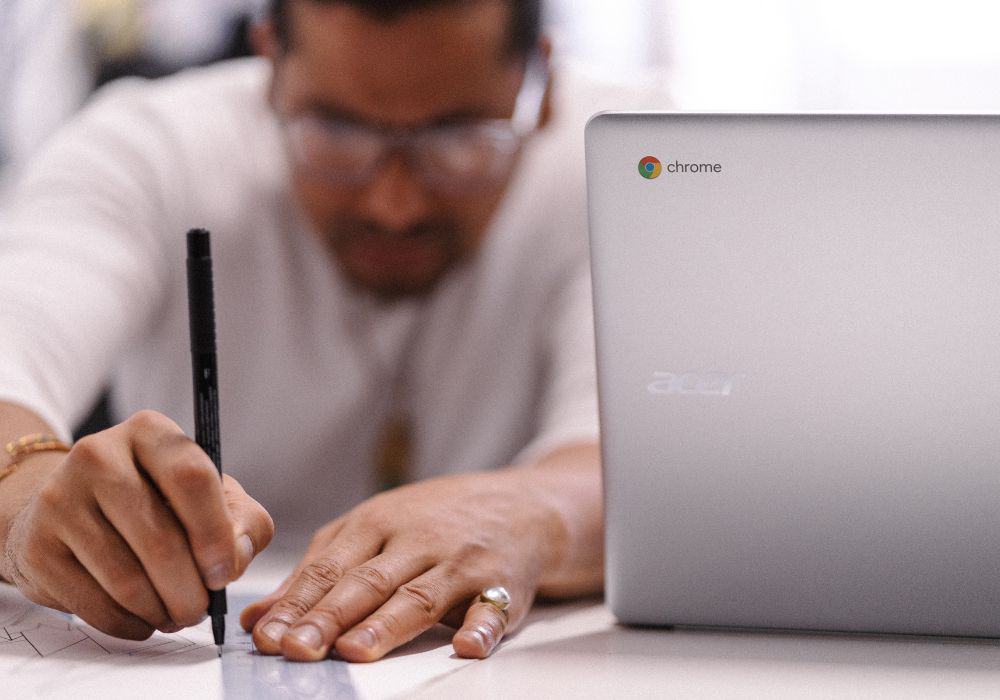 What to Do First When Chromebook Won’t Charge