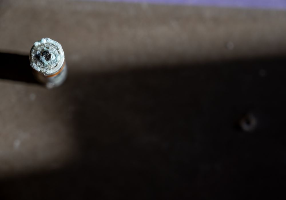 Remove Corroded Battery from Flashlight