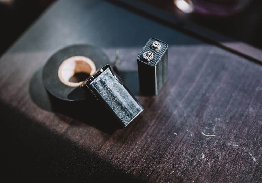Which Way Should 9-Volt Batteries Go
